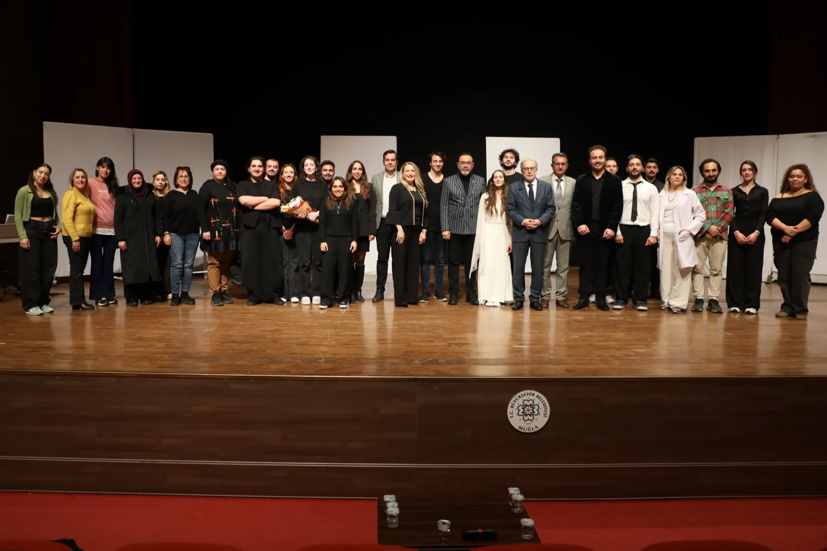 Umut Tiyatro Oyunu Muğla